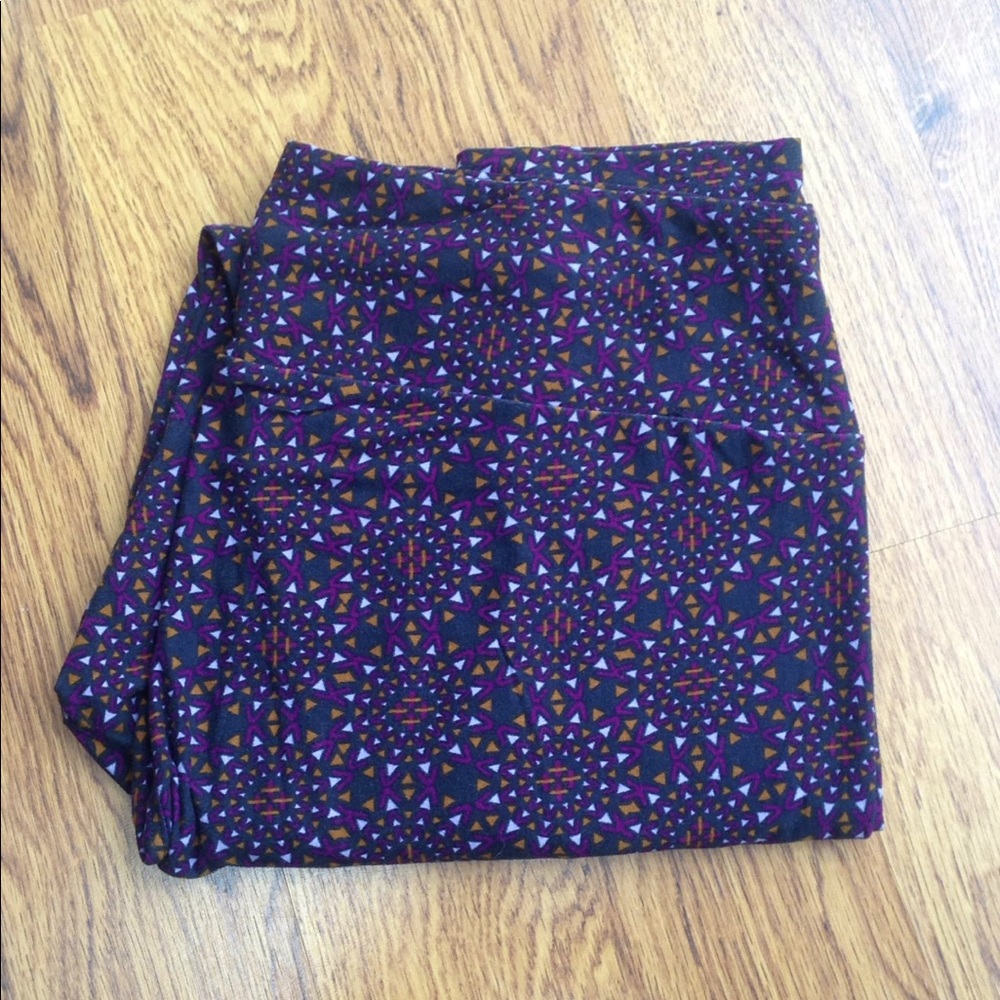 Tall and Curvy Leggings by Lularoe